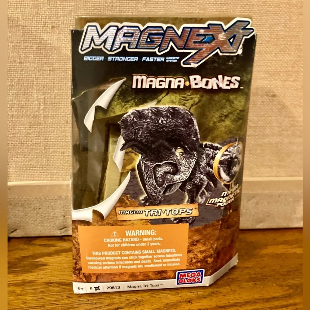 Magnetix Magna Bones 2- Dinosaur Models - NIB